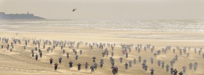 Le dimanche c'est les motos 1100 au départ.<br />Mais tempète alors impossible de prendre une photo.<br />Celle-ci pour donner une idée de l'année dernière.