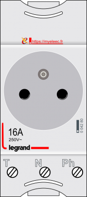Prise modulaire legrand 0 042 80.png